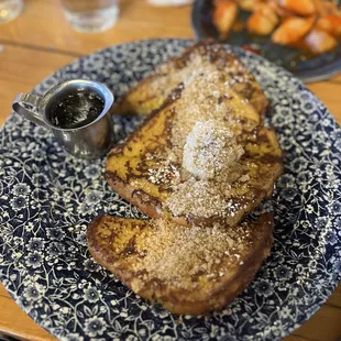 Cinnamon streusel French toast