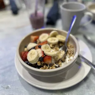 Greek yoghurt with granola and fruits