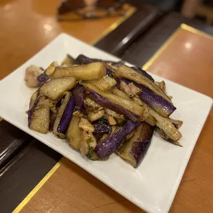 Chicken and eggplant with salted fish