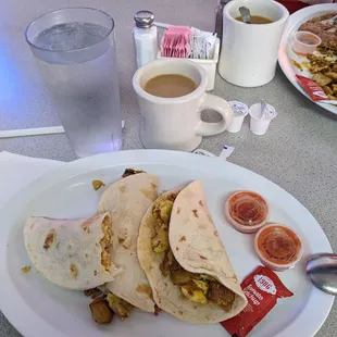 Egg, ham, potato tacos