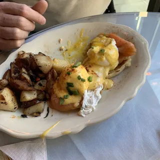 Smoked Salmon Benedict