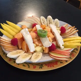 Brie & Fruit Plate