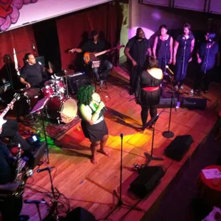 Live R&amp;B at Cafe Istanbul