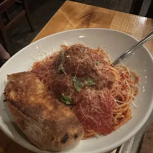 Spaghetti and meatballs