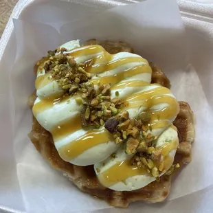Pistachio Croffel