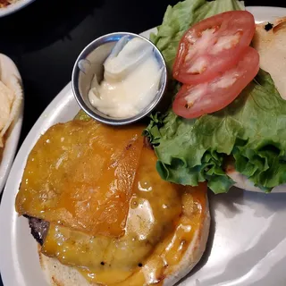 Cheddar Cheese Burger*