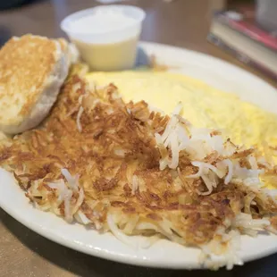 Hillbilly omelet with biscuit