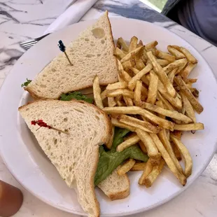 Turkey Avocado Sandwich