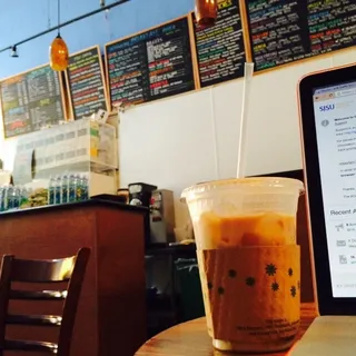 Iced Caramel Macchiato