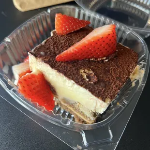 Tiramisu, Strawberries and blueberries