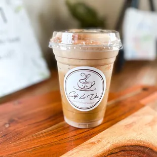 Vietnamese Hazelnut Tiramisu / IG: @_lifewithjenn_