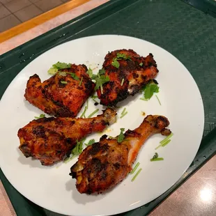 chicken wings and fried chicken, bbq wings, poultry, chicken wings, food, fried chicken wings, fried chicken, chicken, bbq chicken