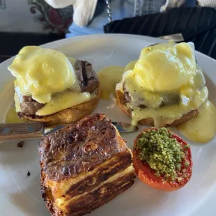 Le Steak Benedicts
