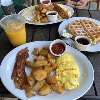 Plain waffle w/ butter & syrup.