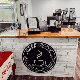 sushi and sashimi, interior