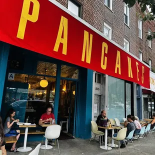 Outside sidewalk seating