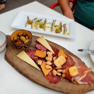 Give me all the tapas!