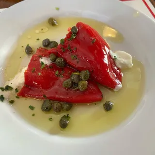 Piquillo Relleno Con Queso De Cabra