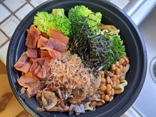 Dell's Kitchen and Bakery