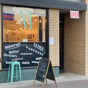 Cafe Main Street 254