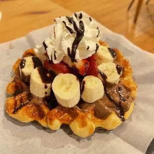 Strawberry, Bananas, and Nutella Croffle