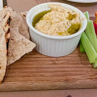Hummus ($9)
