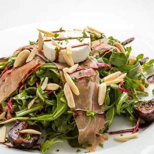 Arugula Fig Salad with Prosciutto &amp; Goat Cheese