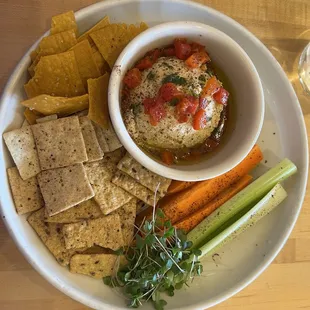 Homemade Hummus Platter -- delicious and filling!