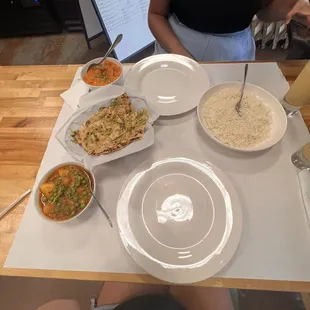 Aloo Mutter Butter Chicken Garlic Naan