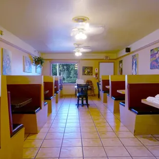 Our business hours are Monday to Thursday 11:00 am to 7:30 pm Friday Saturday 11:00 am to 8:00 pm Phone Number- (352) 754 - 2822.