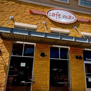 They are now open for indoor dining!