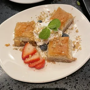 The baklava!