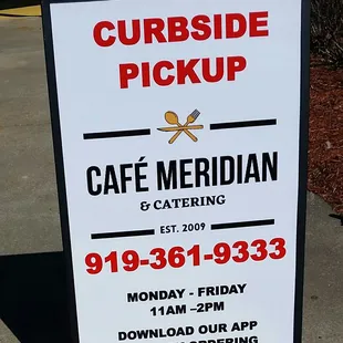 curbside pickup sign