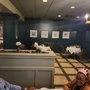 sushi and sashimi, interior