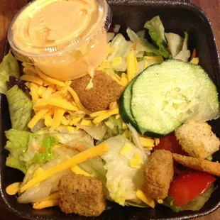 Salad, toast with lasagna $6.99