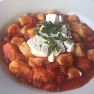 Gnocchi Caprese