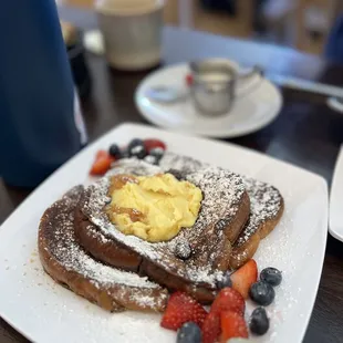 Crème brûlée French toast