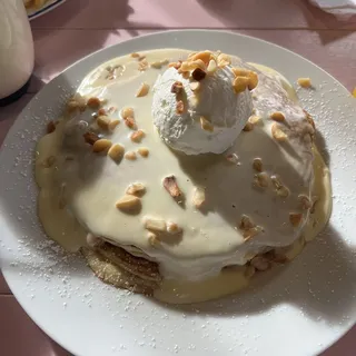Haupia (Coconut) Cream & Mac Nuts Pancake