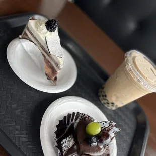 Black Forest Cake, Chocolate Mousse &amp; Coffee Smoothie w.boba