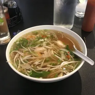 Pho Tom