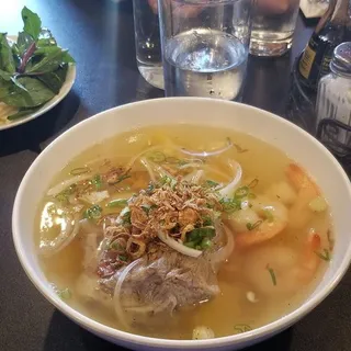 Mi Hoanh Thanh