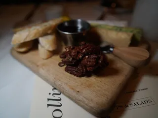 Apolline Restaurant