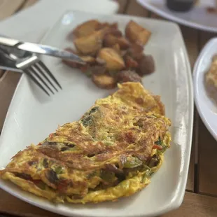 Build your own omelette- mine was a bit overcooked, but it still taste ok.