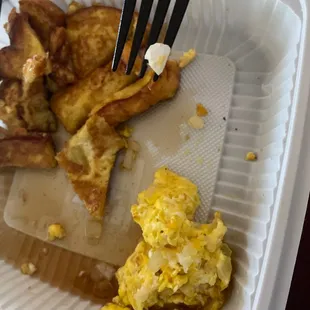 This was the second time I have order from this restaurant!! The first time great now not so great!! There was a egg shell in my eggs!!