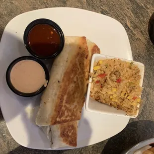 Smoked chicken buritto  too many beans. similar to a taco bell burrito. rice was also alright. 4/10