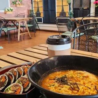 12 Piece Bulgogi Kimbob