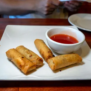 egg rolls $5.50