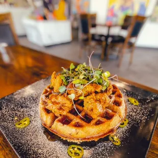 Hot Hunny Chick&apos;n &amp; Waffles