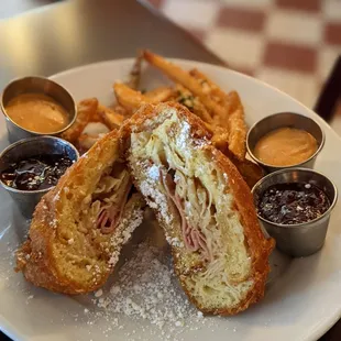 Monte Cristo sandwich