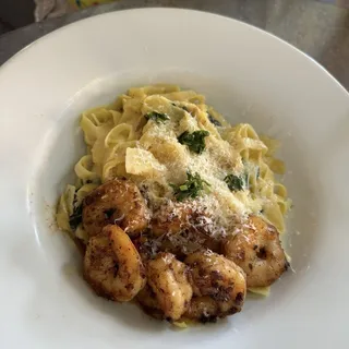 Blackened Shrimp Alfredo Pasta